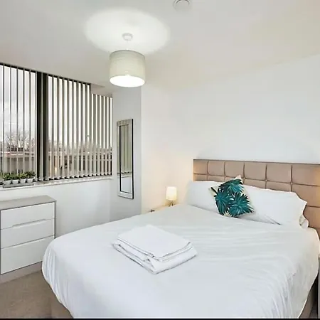 Modern 2-Bedroom Kingsize Apartment City Centre Birmingham Exterior photo