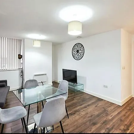 Modern 2-Bedroom Kingsize Apartment City Centre Birmingham Exterior photo