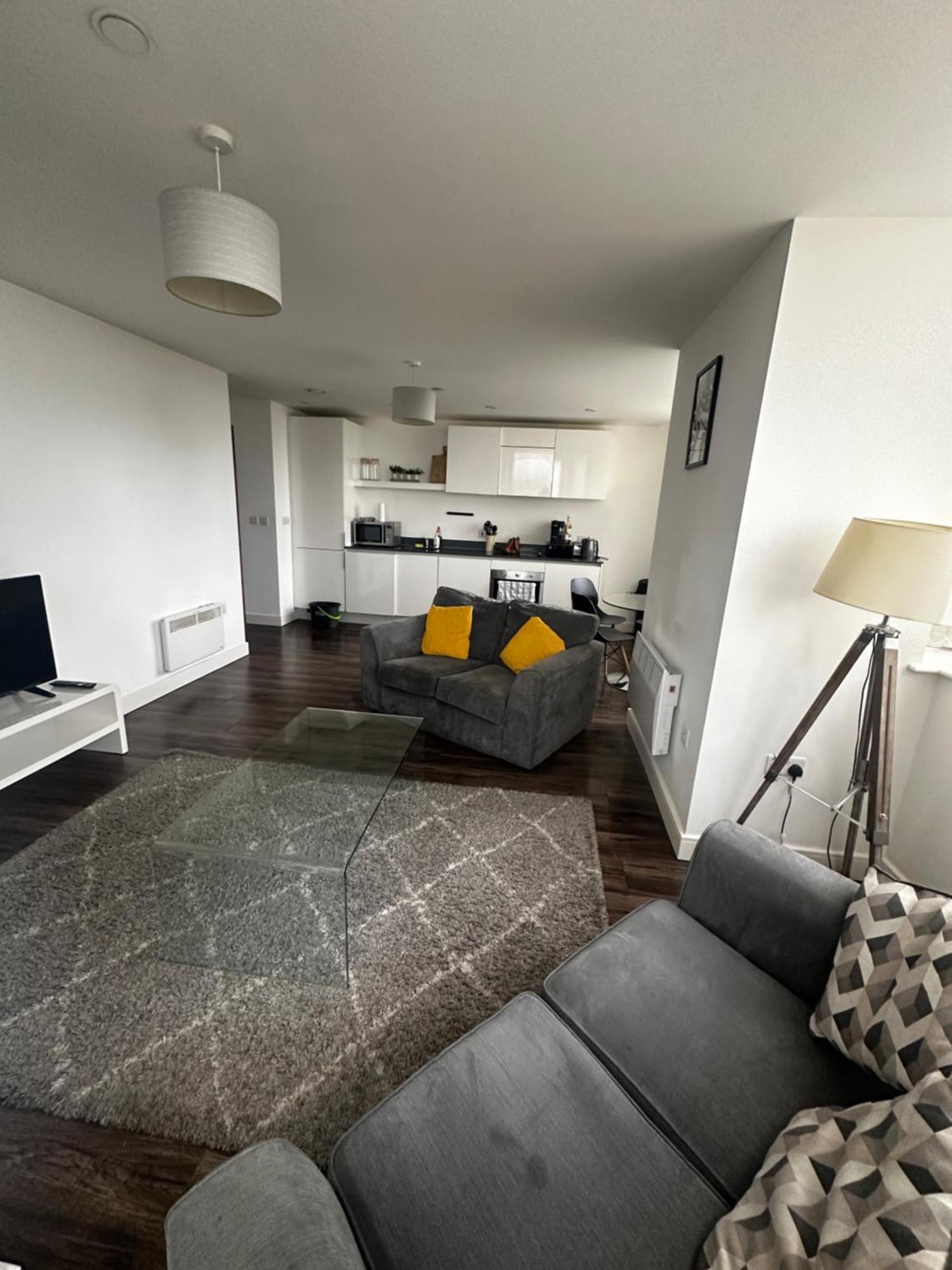 Modern 2-bedroom Kingsize Centre Appartamento